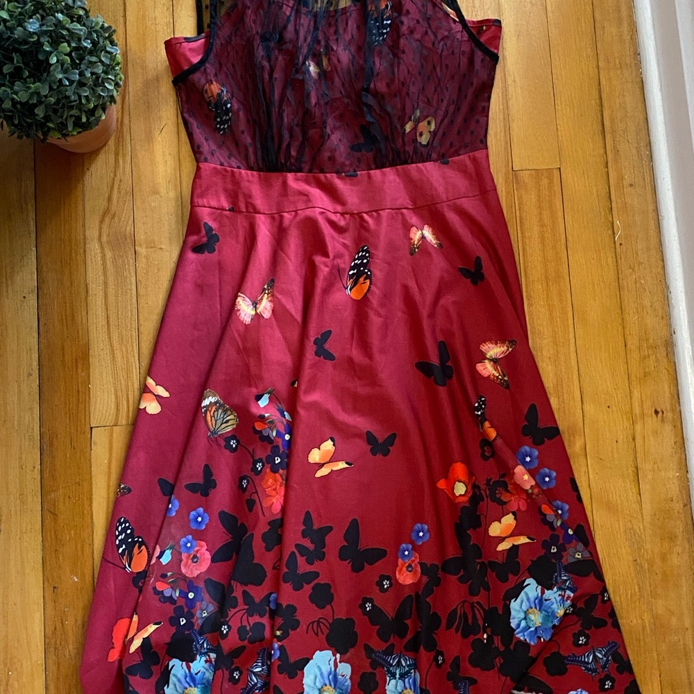 Butterfly dress with black mesh. Size medium, brand unknown. Fits like a 10.
